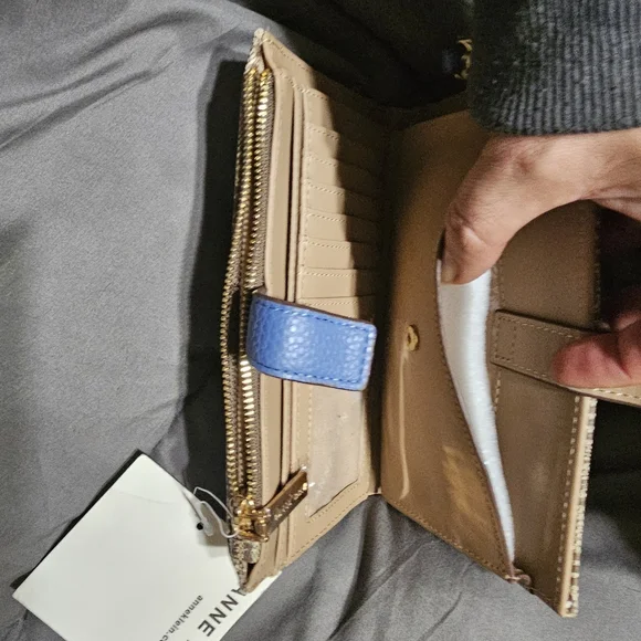 ANNE KLEIN WALLET - Picture 6 of 8